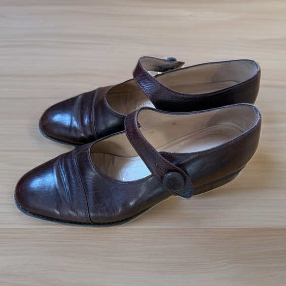 VTG Prada shoes  brown leather tag 36.5 - Picture 1 of 7
